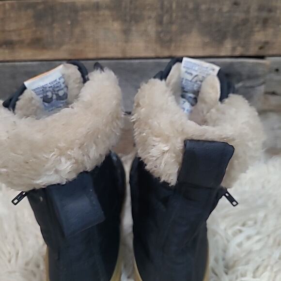 Kangaroos Water Resistant Cold Weather Boots BV 8126 Mens 7.5 Women's 9.5 EUC - Picture 6 of 9